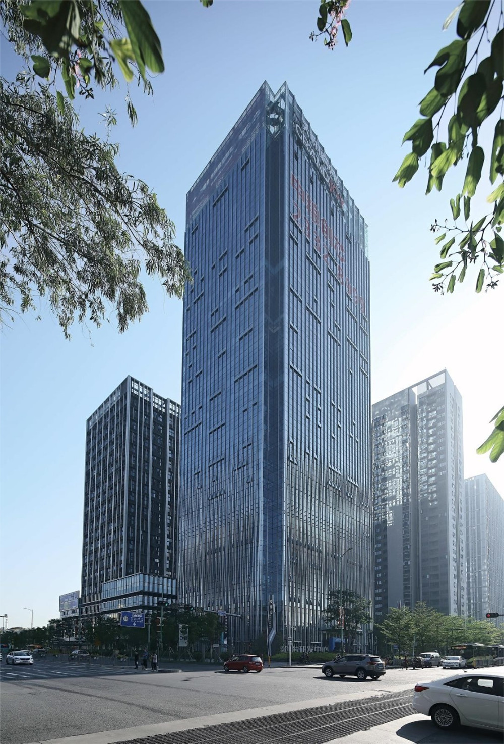 郑州高端办公楼设计公司-中粮集团办公楼装建实景图