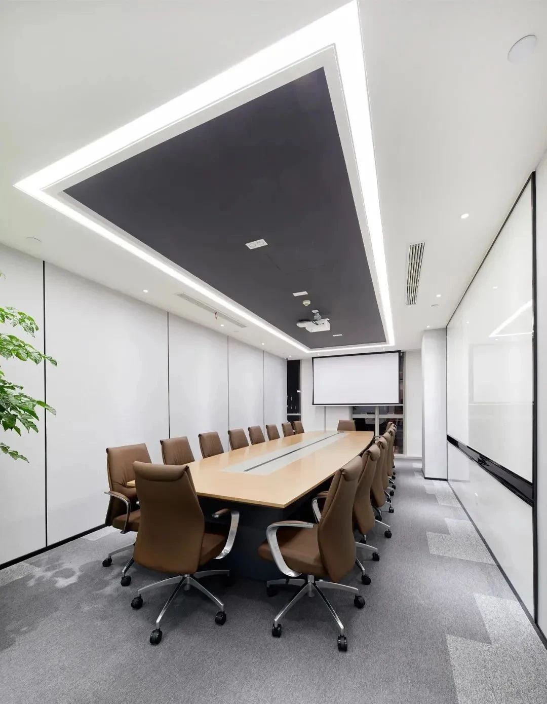 郑州专业办公楼装建-通讯集团办公大楼设计公司