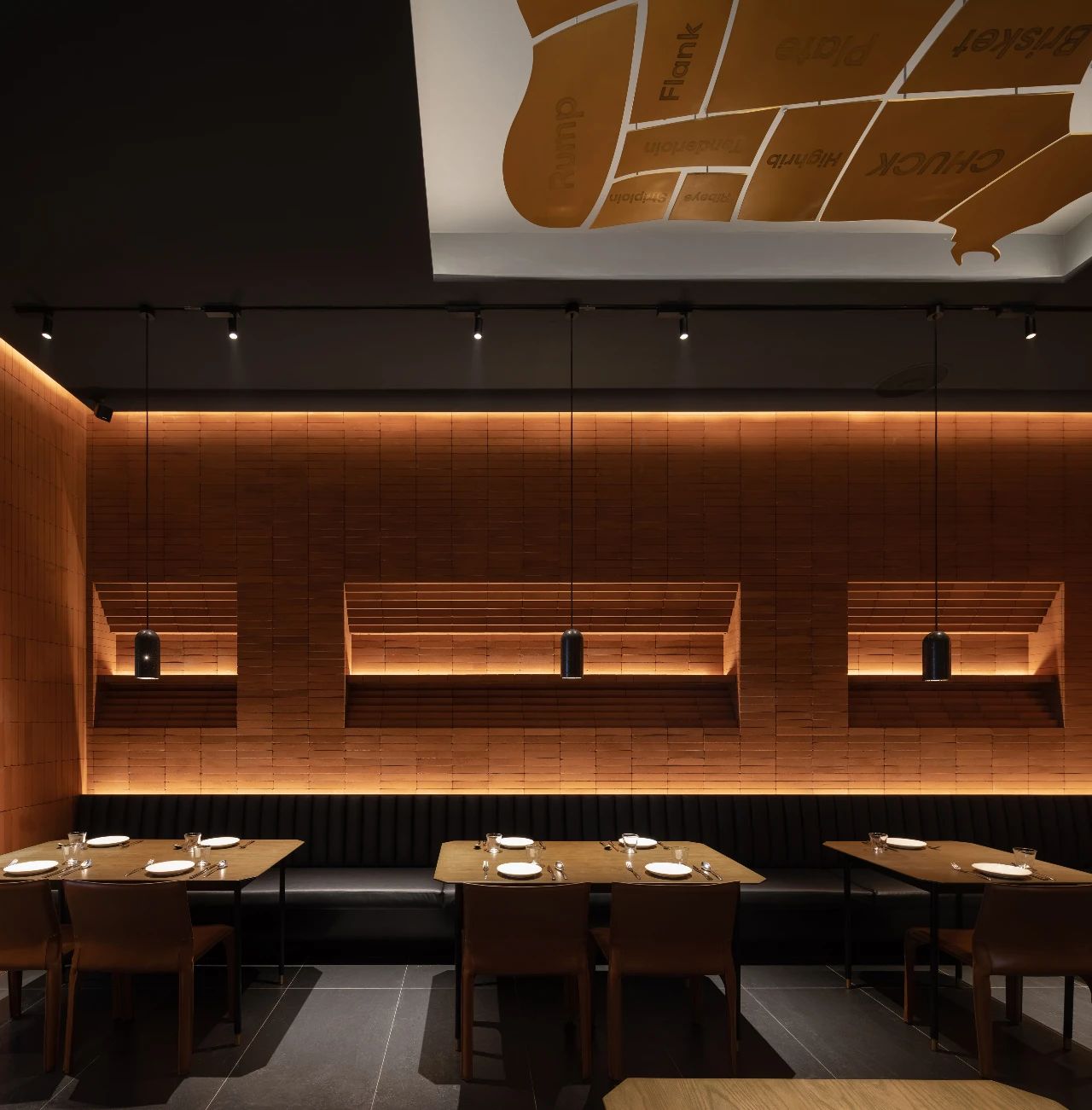 郑州西餐牛排屋设计-专业牛排餐厅装建设计公司