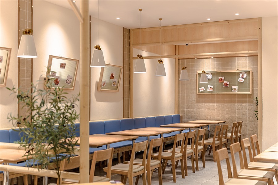郑州牛腩饭餐饮店装建公司设计案例