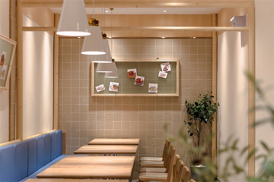 郑州牛腩饭餐饮店装建公司设计案例