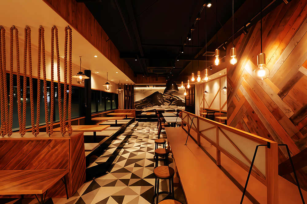 郑州日本山头火拉面餐厅装建公司设计案例