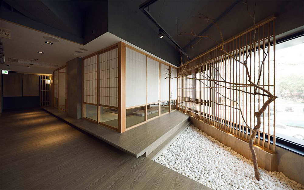 郑州日本寿喜烧餐厅装建公司设计案例