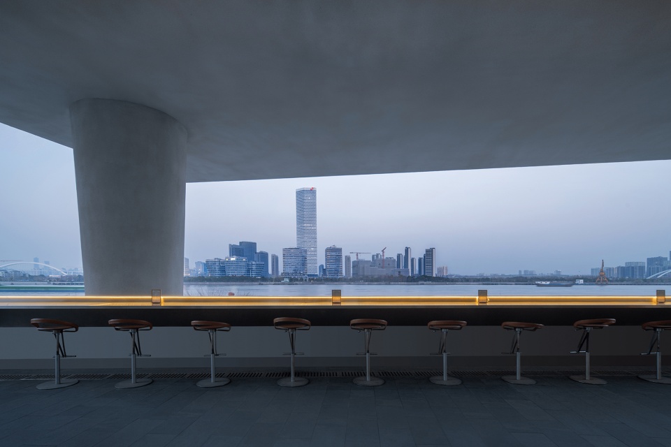 郑州餐厅设计公司西凹术馆餐厅装建案例(图4) 郑州餐厅设计公司西凹术馆餐厅装建案例(图4)