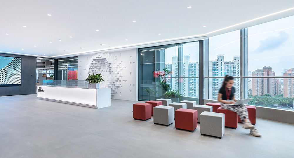 以像素为主题的GLP数据中心办公室装建设计案例(图1) 以像素为主题的GLP数据中心办公室装建设计案例(图1)