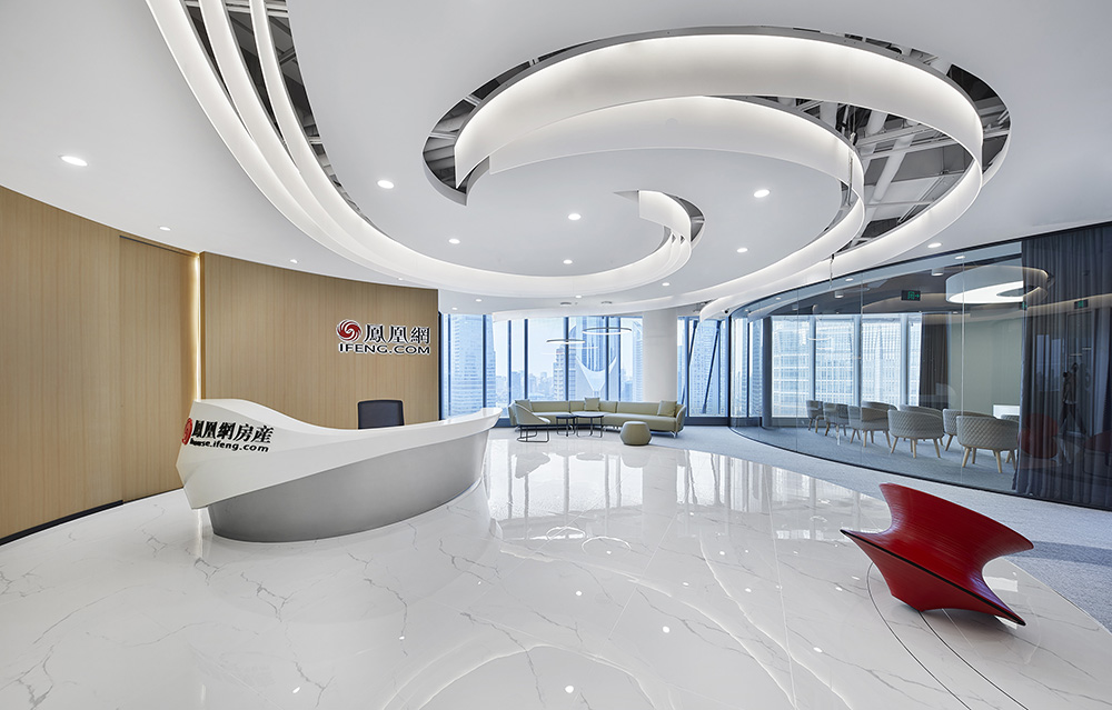 上海凤凰网新媒体传媒公司办公室装建设计案例(图2) 上海凤凰网新媒体传媒公司办公室装建设计案例(图2)