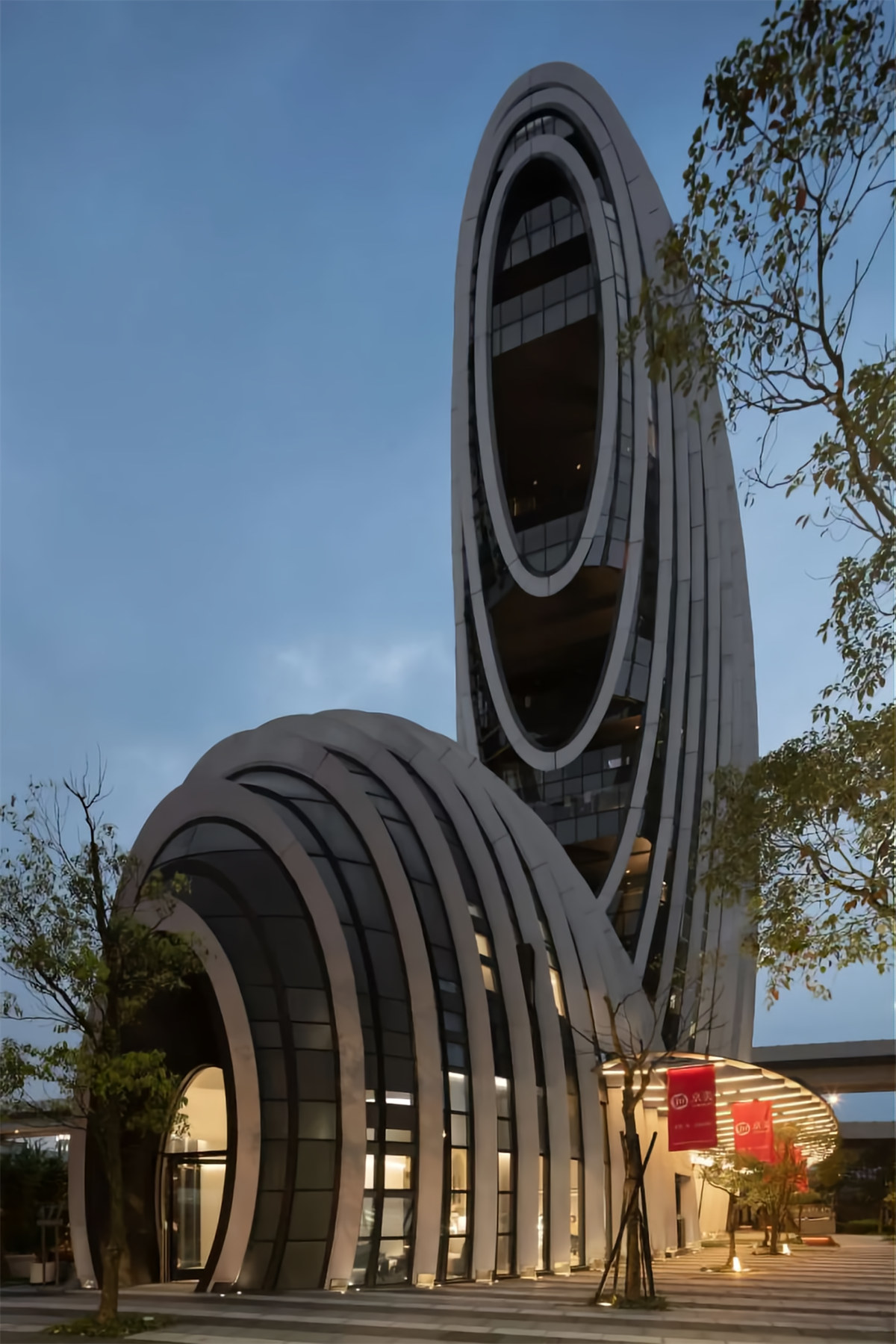 专业设计公司灵动科技办公室装建设计案例(图1) 专业设计公司灵动科技办公室装建设计案例(图1)