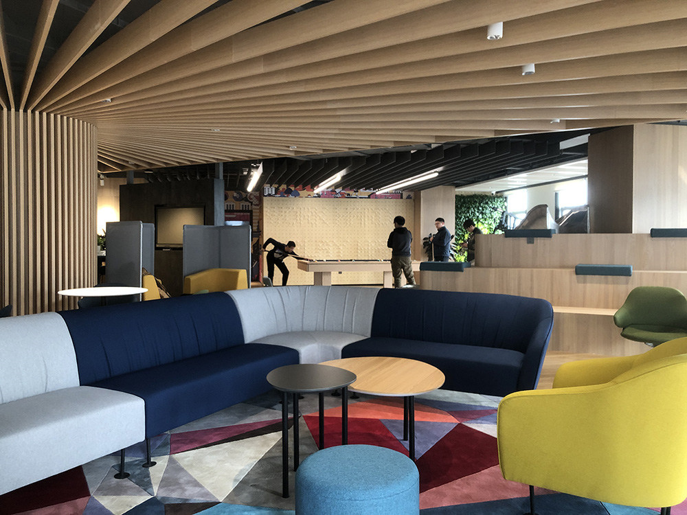 通辽睿玺工业造作企业总部办公室装建设计(图4) 通辽睿玺工业造作企业总部办公室装建设计(图4)