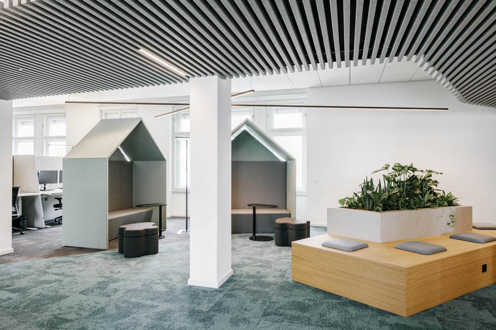 青春活力的商务科技公司办公室装建设计规划(图9) 青春活力的商务科技公司办公室装建设计规划(图9)