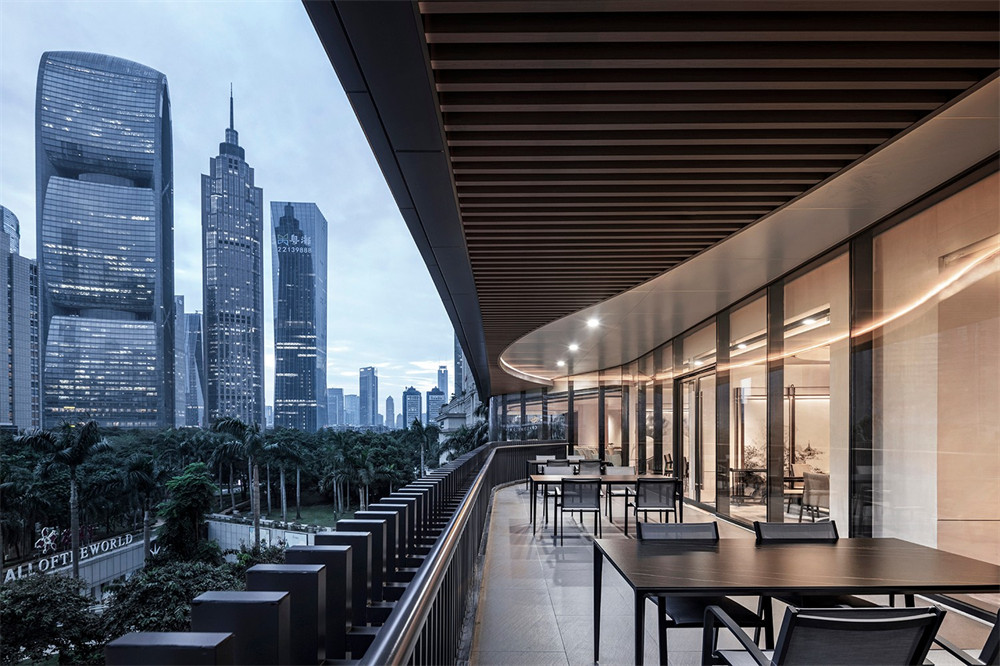 中西合璧南海渔村高端海鲜餐厅装建设计案例(图1)