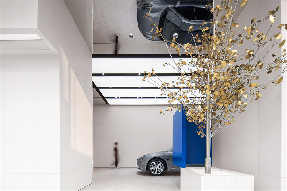 极氪中心新能源汽车展厅装建设计规划(图4)