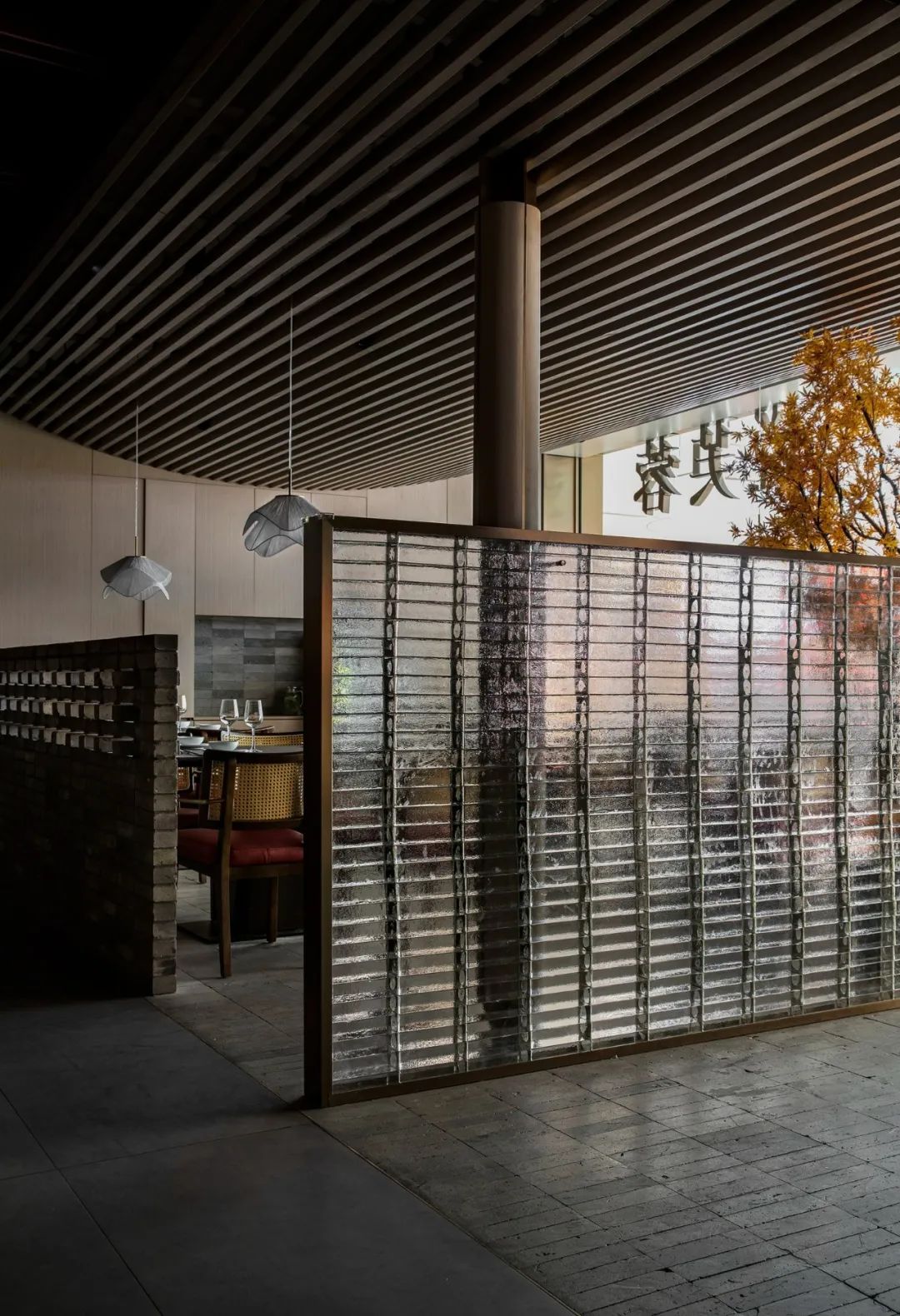 郑州餐饮设计推荐悦芙蓉新派川菜餐厅装建案例(图6)