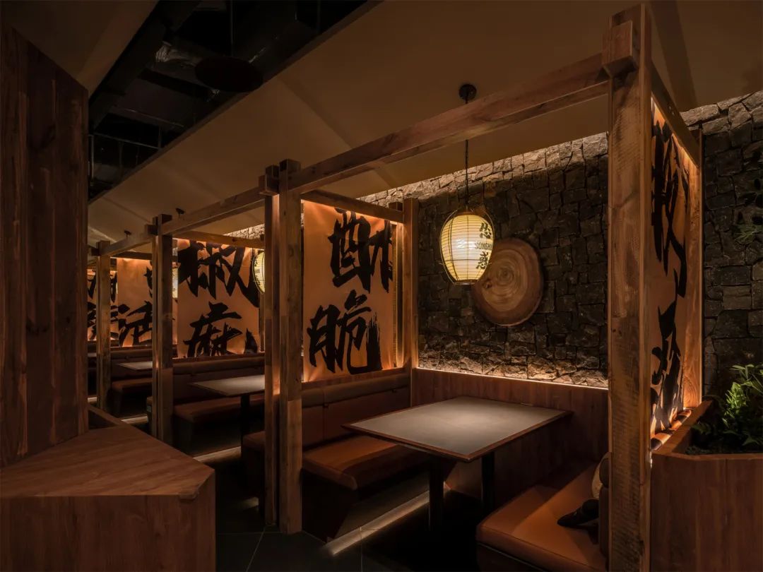 一品鱼悦烧烤·川菜融合餐厅酒吧装建设计规划(图10)
