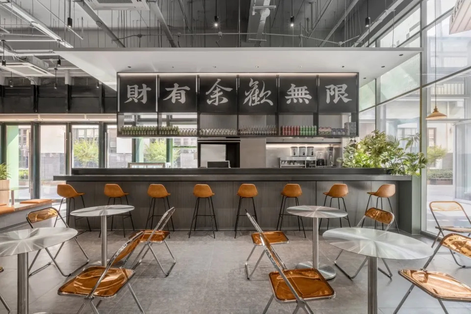 郑州BB贝博大推荐Fun-hey余欢泰式快餐店装建设计(图4)
