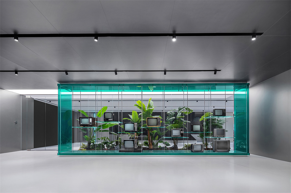 极简科技未来   海信集团展厅装建设计案例(图3)