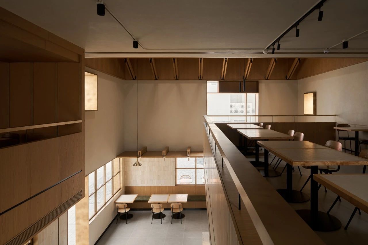 珍煲糖水·砂锅·幼海鲜融合餐厅装建设计规划(图7) 珍煲糖水·砂锅·幼海鲜融合餐厅装建设计规划(图7)