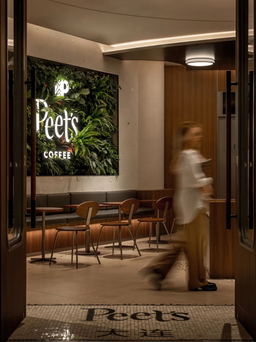海港文化复古风情  Peets皮爷咖啡店装建设计(图10)